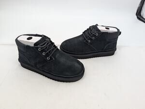 NWT Koolaburra By Ugg Advay Women's 6 Black Suede Chukka Ankle Boot Faux Fur